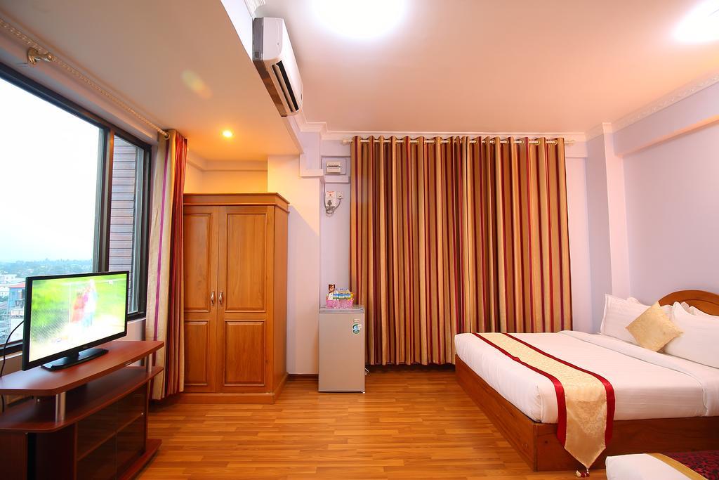 Hotel United Mandalay Exterior photo