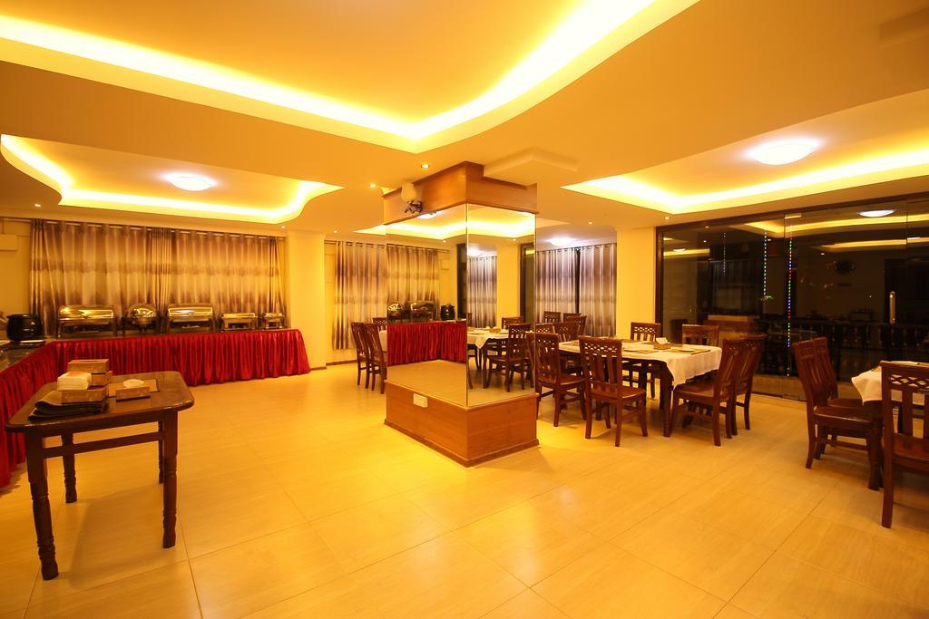 Hotel United Mandalay Exterior photo