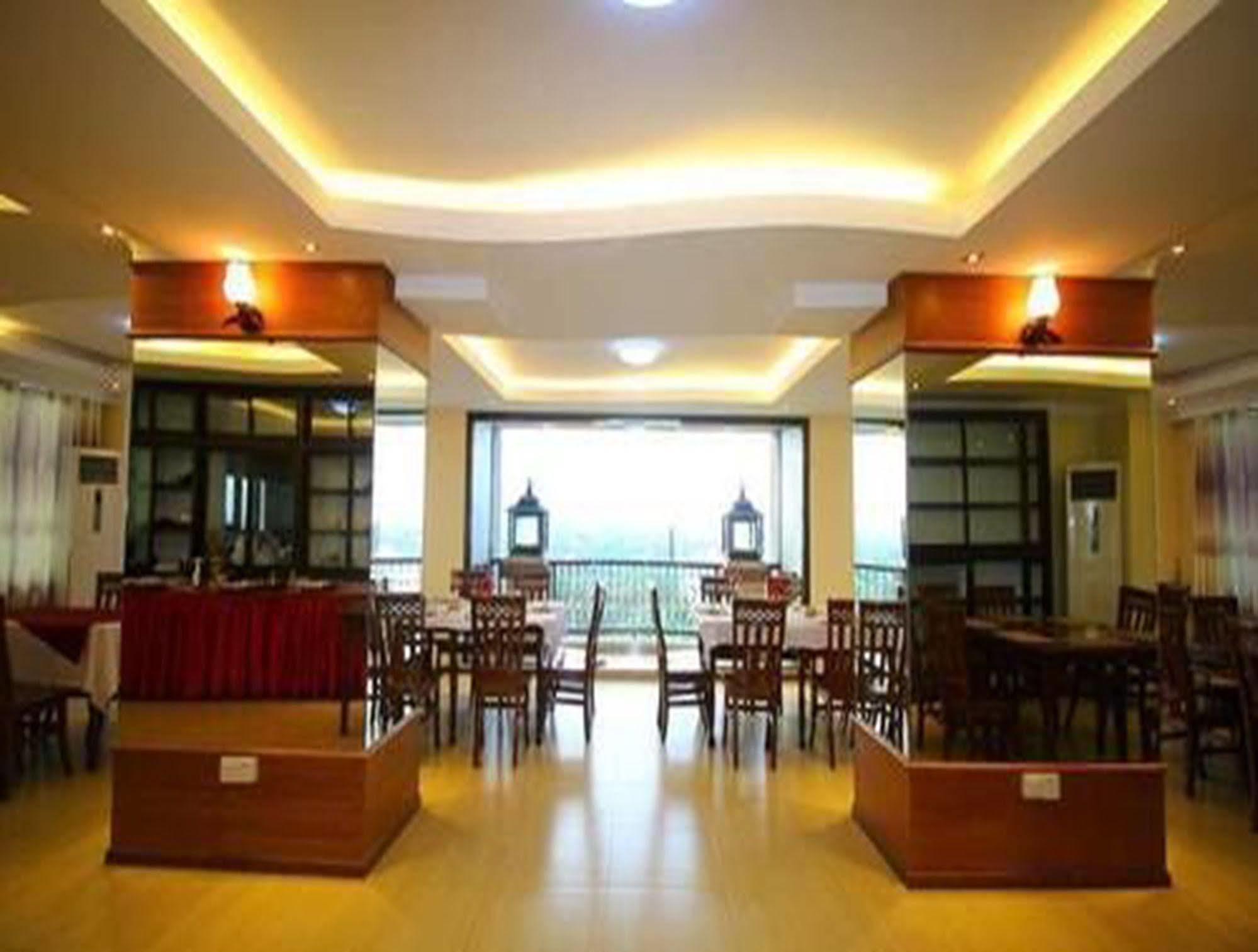 Hotel United Mandalay Exterior photo