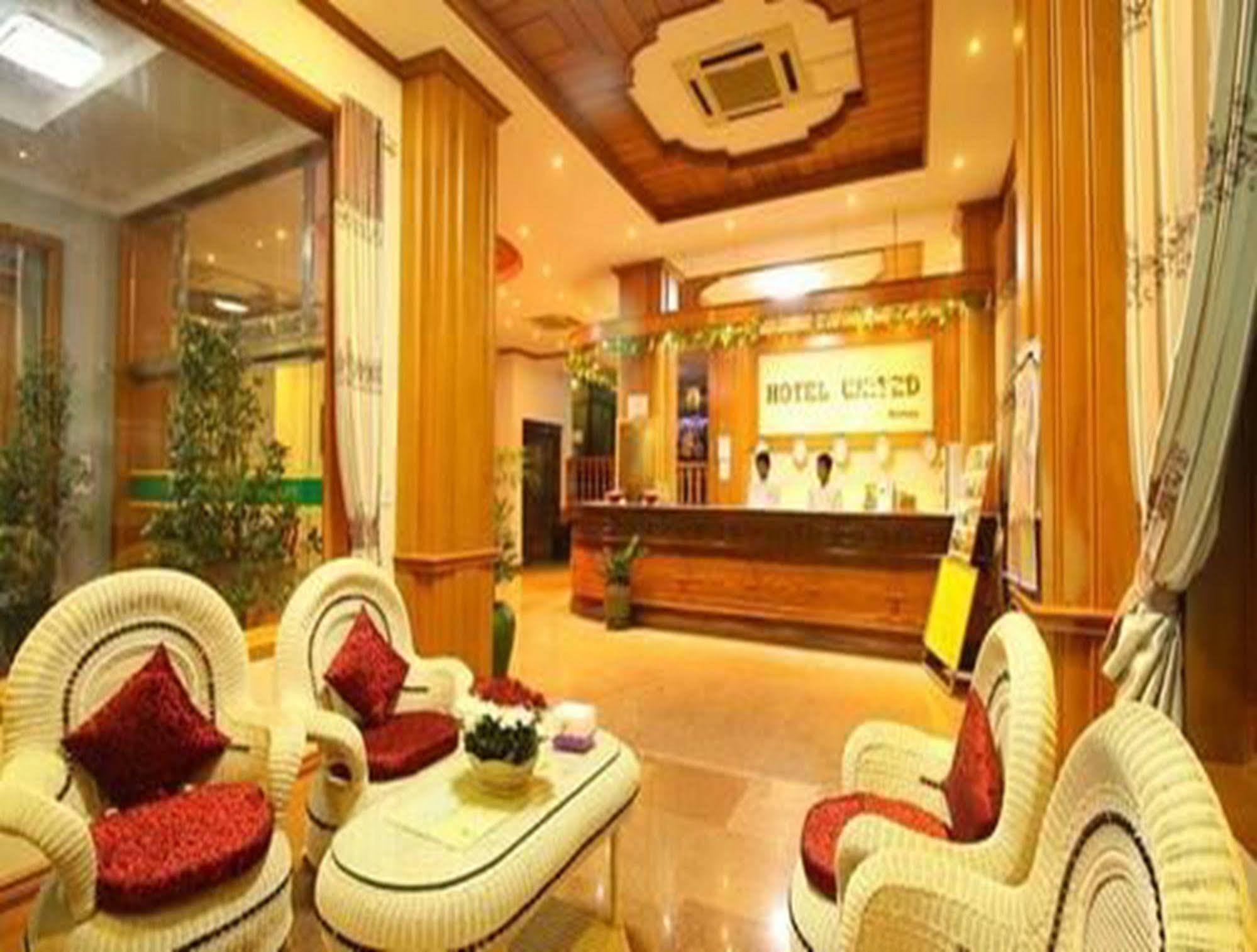 Hotel United Mandalay Exterior photo