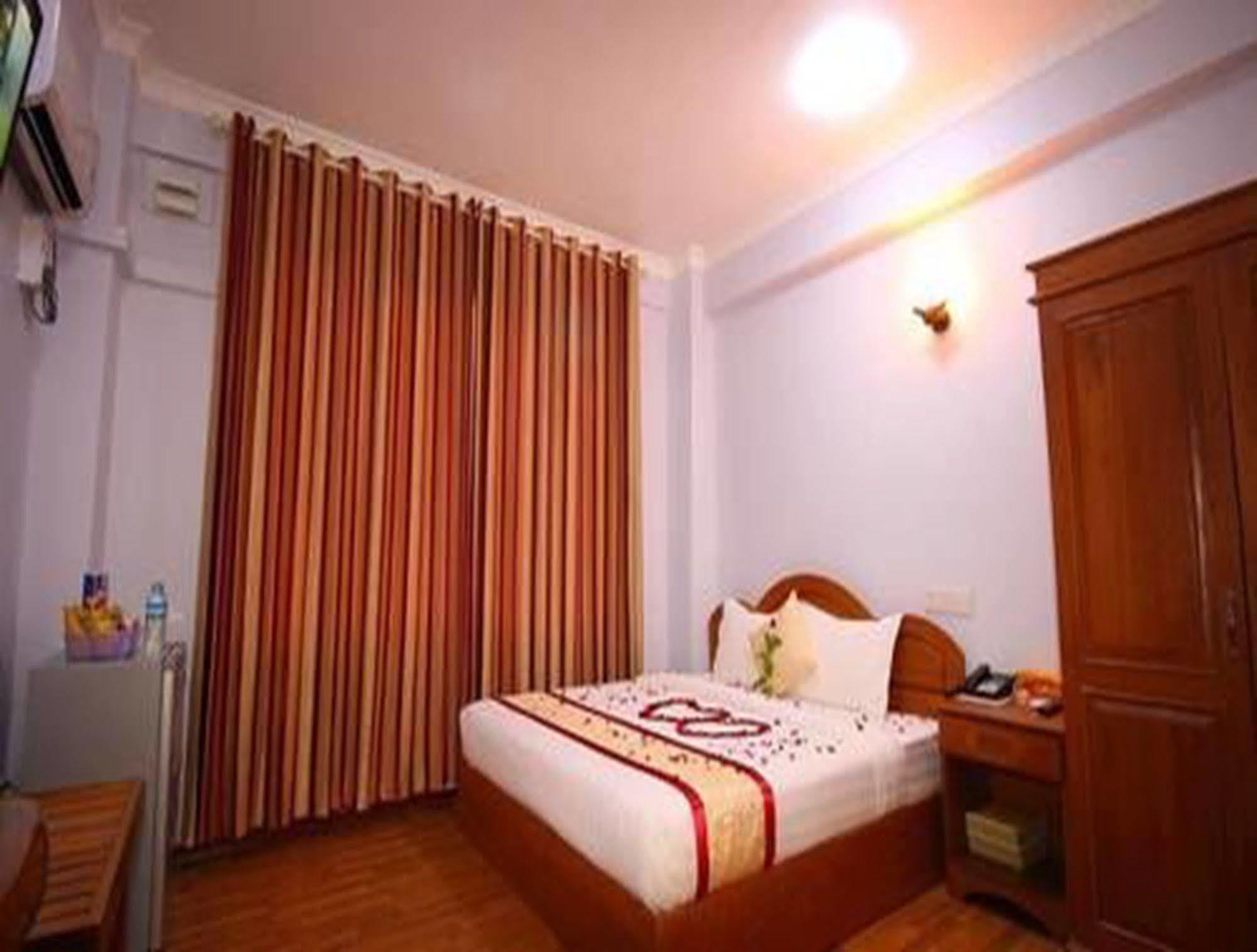 Hotel United Mandalay Exterior photo